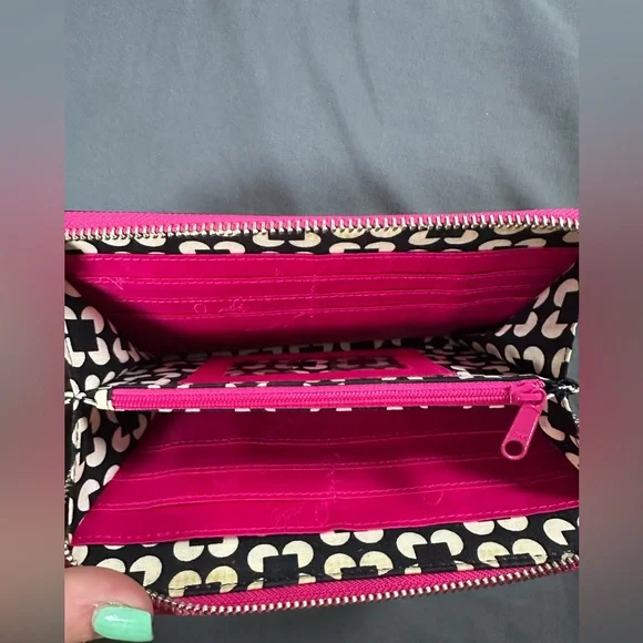 Vera Bradley Fuchsia Leather Wallet O0056 - Picture 4 of 6